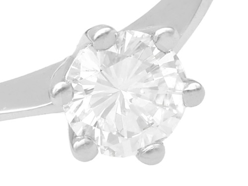 Vintage 18 ct White Gold Solitaire Diamond Ring Circa 1970 - Picture 3 of 11