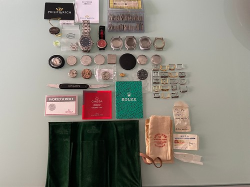Konvolut Uhrenteile OMEGA 321 ROLEX FERRARI LONGINES Ersatzteile gebraucht Uhrwerke