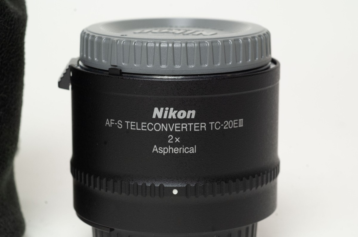 Wow Mint Nikon AF-S 2x Teleconverter caps bag TC-20E III Wow Mint Nikon AF-S 2x Teleconverter caps bag TC-20E III