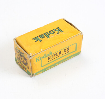 828 KODAK SUPER-XX IN SEALED BOX, EXPIRED 1954, FOR DISPLAY