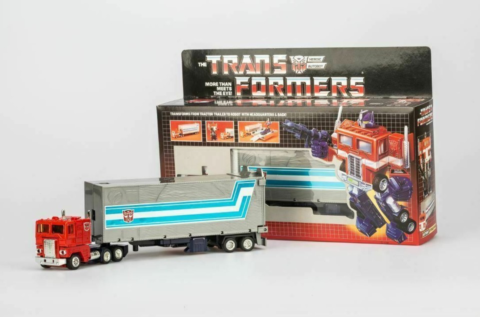 NEW Optimus Prime Transformers G1 Toy Trailer Container Truck Action