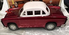DONG FENG FENGDONG RED SEDAN CAR TIN FRICTION TOY NEW