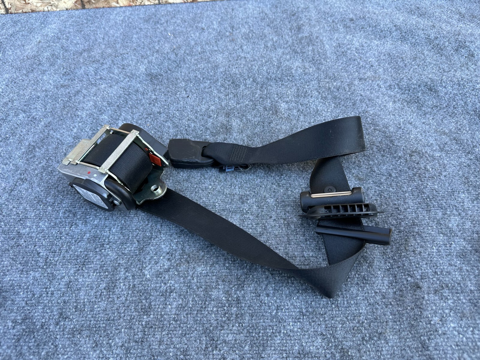 FRONT RIGHT SEATBELT SEAT BELT RETRACTOR BLACK OEM 74K 14-19 MASERATI GHIBLI Q4