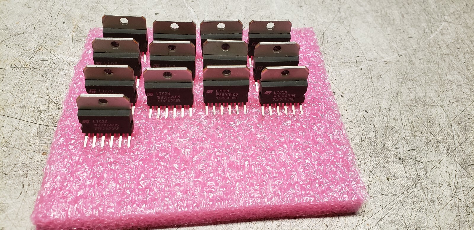 L702N 2 amp Quad Darlington Switch eBay