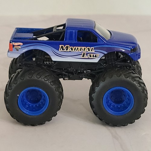 Hot Wheels Monster Jam Trucks-Monster Mutt-Steel Striker-Martial Law 1:64 - USED - Picture 13 of 18