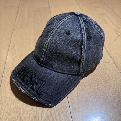 Diesel Men C-Mett Cap Y2K Distressed finish Logo embroidery Luxury