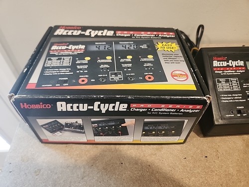 Hobbico Accu-Cycle Pro Series Charger-Conditioner-Analyzer for R/C Batteries - Picture 5 of 6