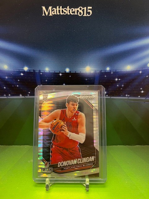 2024-25 Prizm Black Donovan Clingan RC Hyper Prizms #131 Trail Blazers