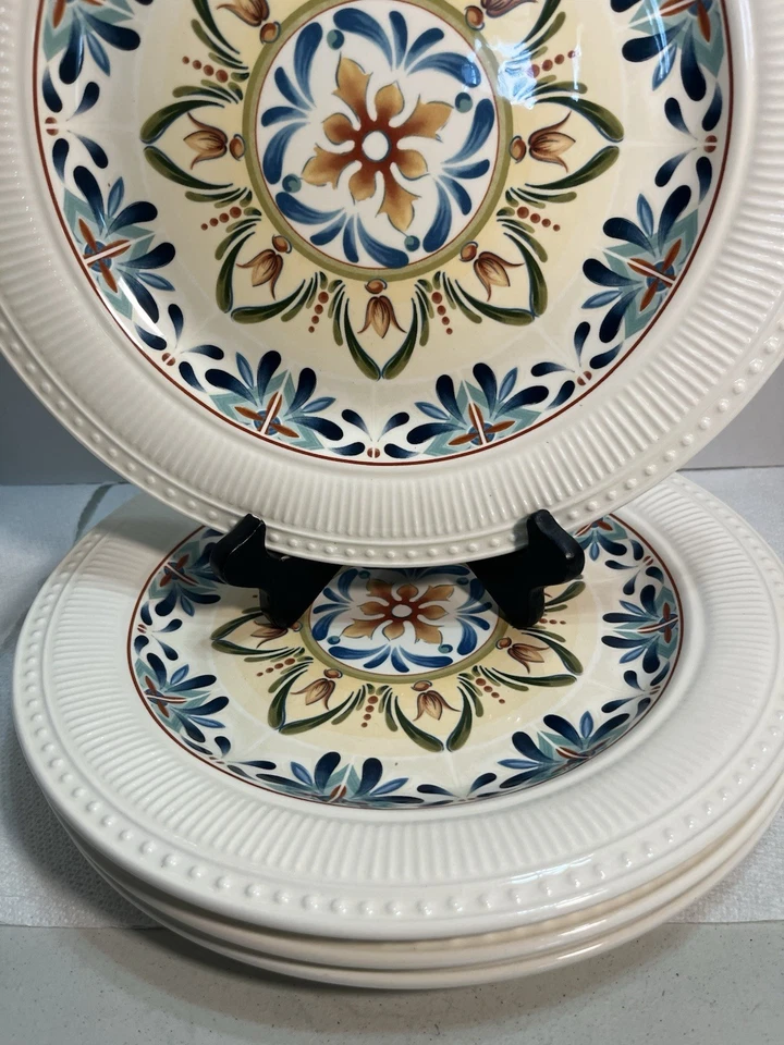 Juego de 4 platos de cena Pier 1 Imports Athena Ironstone 11" florales. 2209 Foto 3 de 4