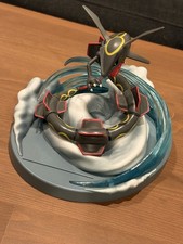 Pokémon Shiny Rayquaza Hidden Fates Collectible Statue
