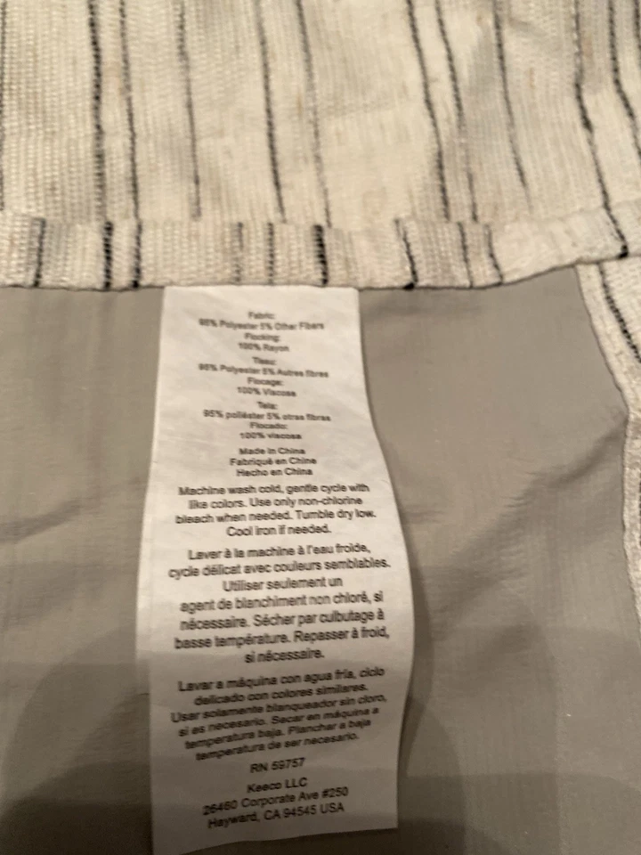 Par de cortinas Eclipse Branson Magnitech 100 % oscuras, ojal marfil Foto 3 de 4