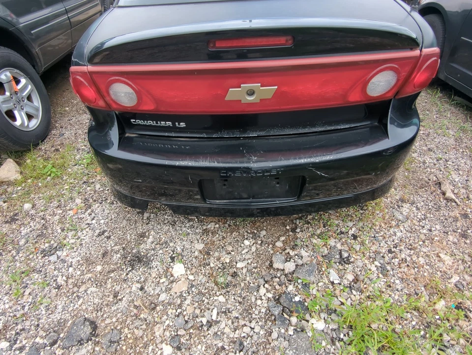 2003-2005 Chevrolet Cavalier Rear Bumper Assembly Oem E8D8Y Foto 2 de 3