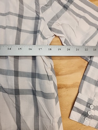 MK Mountain Khakis Relaxed Gray Plaid Mesa Long Sleeve Shirt Womens Small - Picture 3 of 8