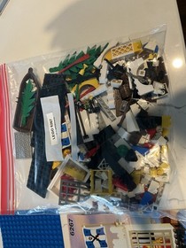 LEGO Pirates: Lagoon Lock-Up (6267)