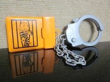 Monopoly 2017 Cheaters Edition Plastic HAND CUFFS Replacement Parts Piece