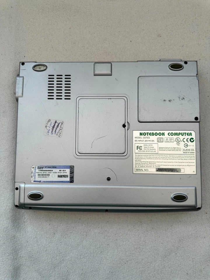 Retro Tronic 5 Yakumo D27ES Clevo Laptop 20GB HDD 512MB RAM ohne Windows Laptop - Bild 4 von 4