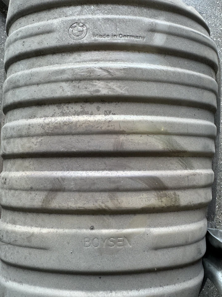 Silenciador de escape esquerdo BMW 1995-2001 E38 740i 750iL usado completo 1733865 - Imagem 3 de 4