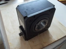 NEW CONE DRIVE TEXTRON GEAR BOX SHU58686-3 / RATIO 14:1 / RPM 100 / 2.5" OUTPUT