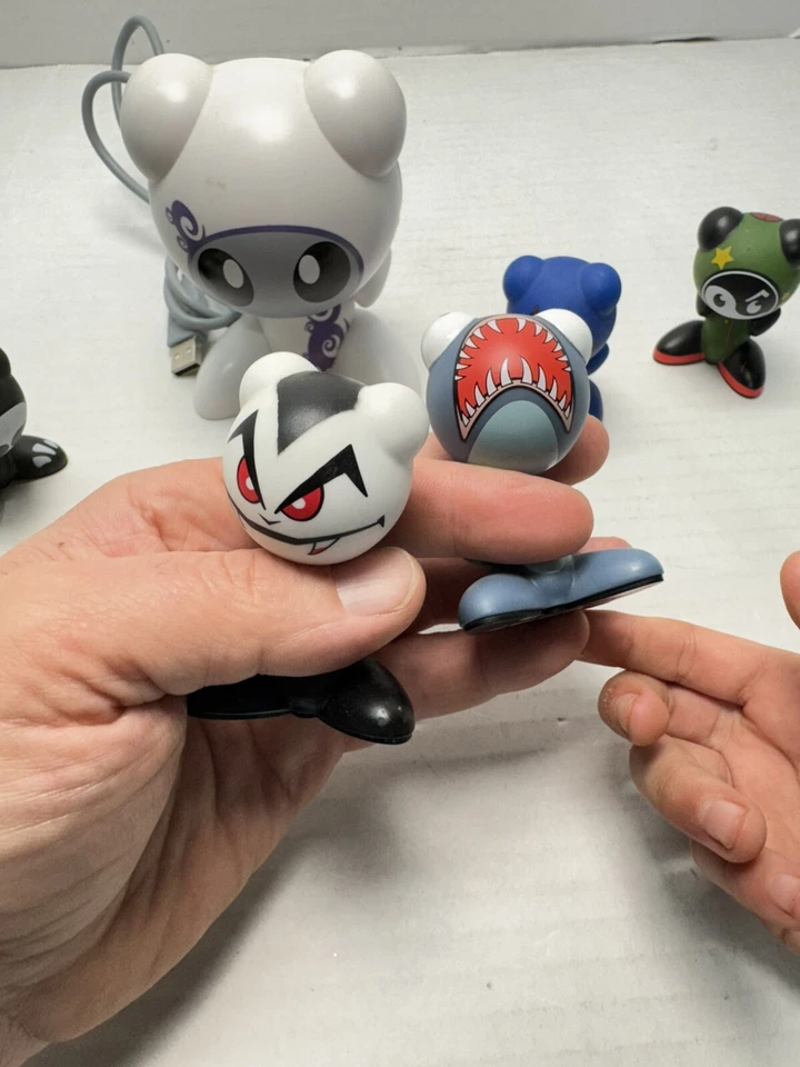 LOTE DE MATTEL RADICA UB FUNKEYS ESTACIÓN DE ACOPLAMIENTO Y FIGURAS Videojuegos Computadora Foto 3 de 4