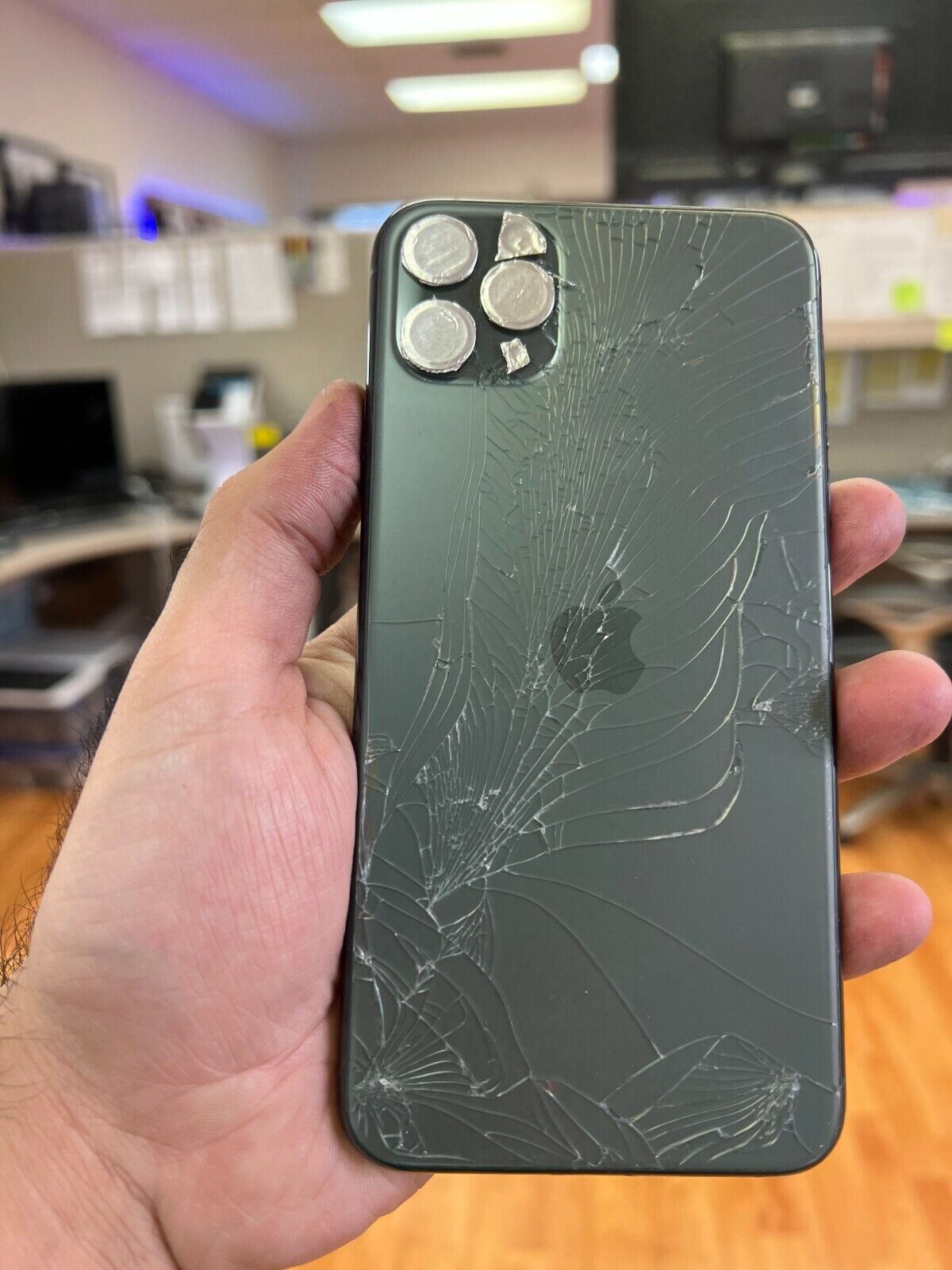 iPhone 11 Pro with damaged/cracked rear p… - Apple Community