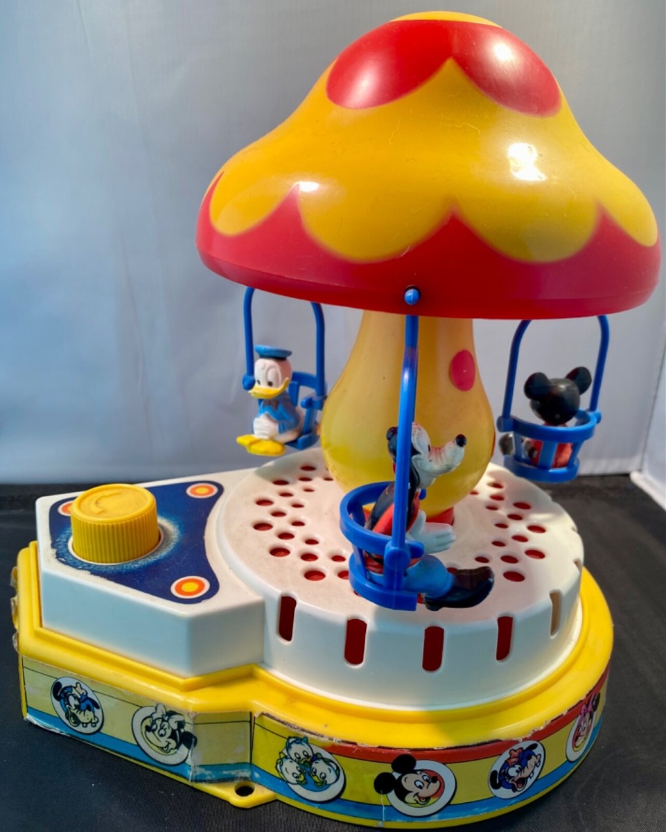 Disney Vintage Musical Toy Mickey Donald & Goofy Yankee Doodle