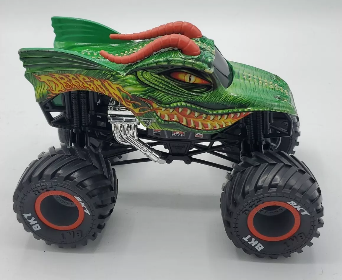 Hot Wheels Monster Jam 1:24 Scale Dragon Vehicle