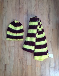 burgundy hat and scarf