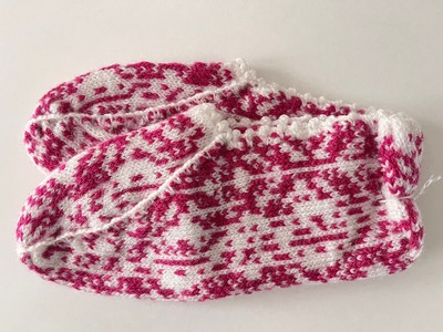 Hand Knitted Pink White Socks 8  Length Approx Size 6 Narrow