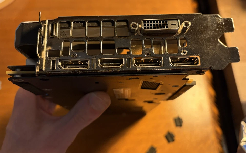 Used - EVGA GeForce GTX 1070 FTW GAMING ACX 3.0 8GB GDDR5 graphics card - Image 3 of 3