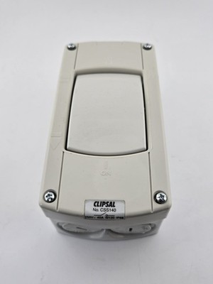 Clipsal CSS140 40A 250V IP66 wetterfester einpoliger Trennschalter - Grau