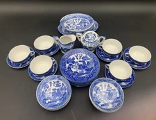 33 Piece Blue Willow Childs Tea Dinner Set Made In Japan 1950's Vintage Ceramic