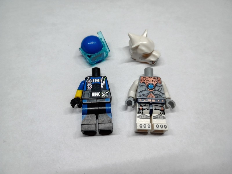 lot of Lego 2015 Target exclusive set minifigure parts.