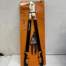 Fiskars 2-piece Pruning Set, Prune branches and Stems, 5/8" cut capacity