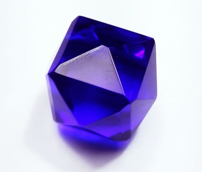 Violetter Topas Lose Edelstein GGL Zertifiziert Fancy Form 61.80 Ct