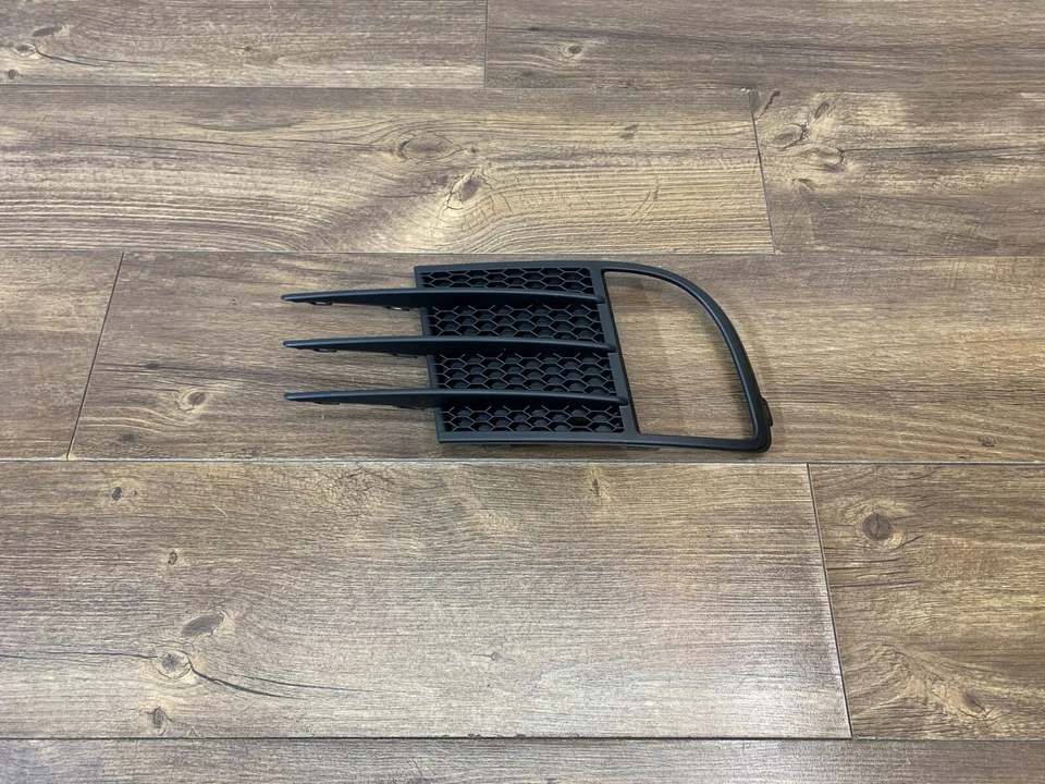 Оригинальная нижняя наружная решетка для правостороннего переднего бампера для VW Volkswagen Golf GTI 2010-2014 годов выпуска - Изображение 4 из 4