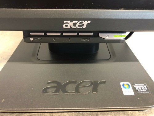 Acer AL2016W B 20" WSXGA+ 1680 x 1050 5 ms D-Sub LCD Monitor - Picture 2 of 7