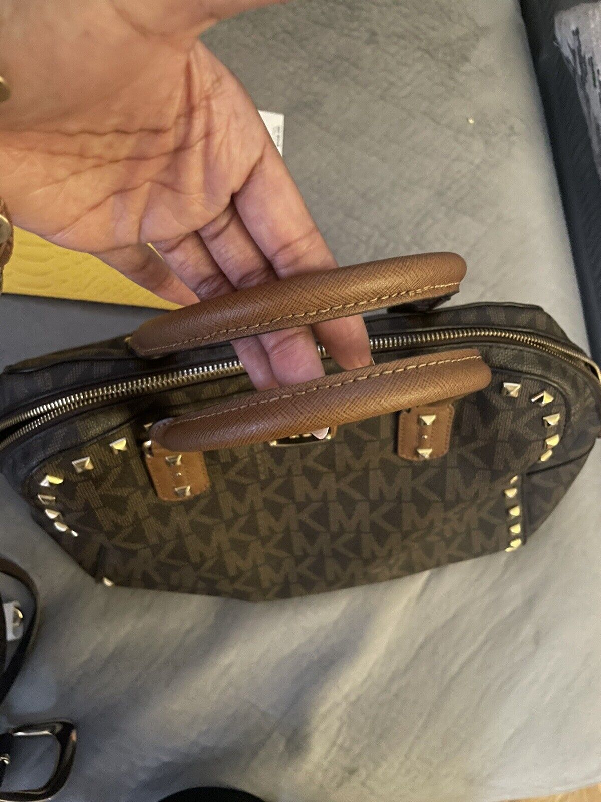 michael kors handbag authentic - image 2