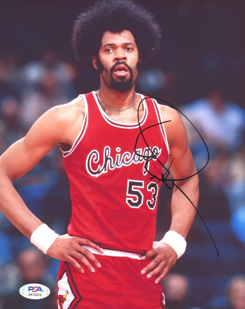 Artis Gilmore Autographed Signed Bulls 8x10 Photo PSA COA 