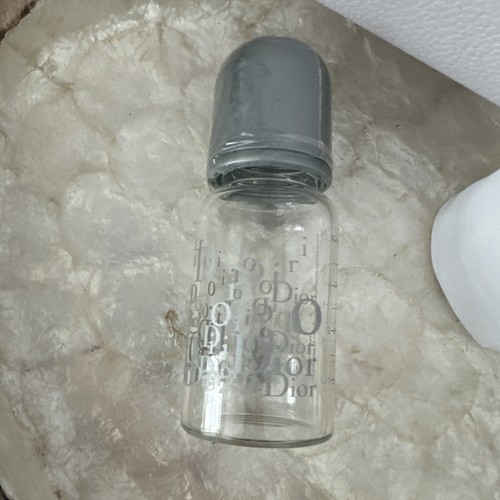 100% boutiques AUTHENTIQUE RARE BIBERON BÉBÉ DIOR VERRE ARGENTÉ 125 ML ET SAC COOL DIOR