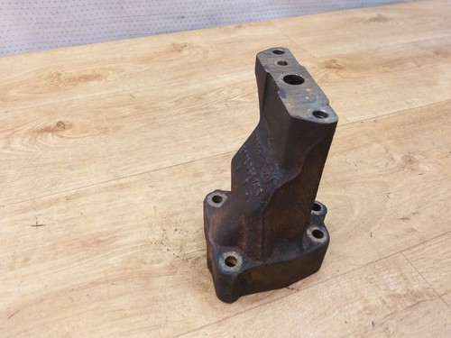 Mercedes X204 GLK W204 OM642 Turbolader Ölleitung Halterung Träger A6420961445