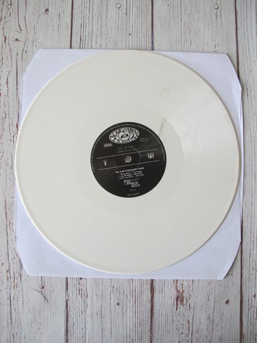 Miss Chain & The Broken Heels On A Bittersweet Ride white power pop garage punk - Foto 5 di 10