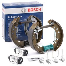 BOSCH Bremsen Set Bremsbackensatz Hinten für TOYOTA Yaris Schrägheck (P9) 0 204