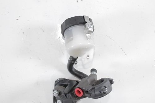 25 11-25 SUZUKI GSXR750 GSXR600 OEM FRONT BRAKE MASTER CYLINDER W/ LEVER #1237 - Picture 7 of 7