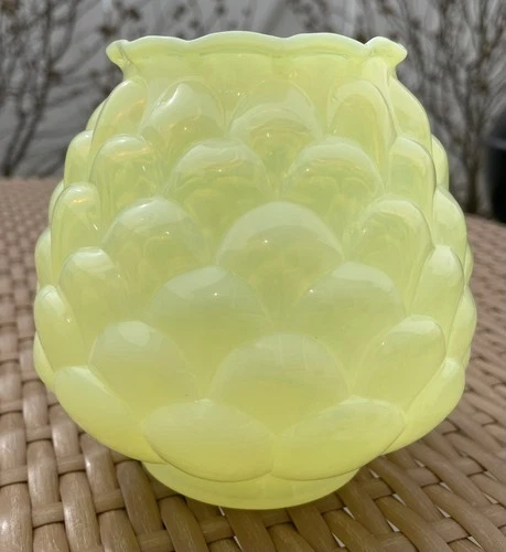 Fenton Topaz Vaseline Opaline 5 Inch Jacqueline Vase. No Damage.