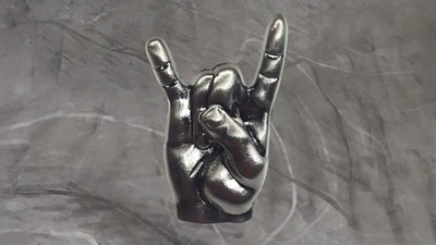 Pin Rockhand Rock Hand Heavy Metal Silber - 1,5 x 2,5 cm