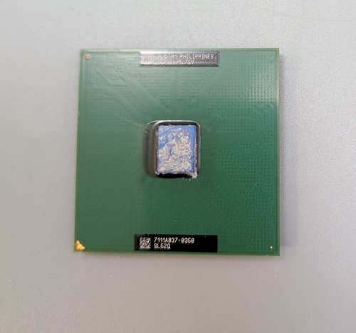 INTEL PENTIUM III PROCESSOR 933MHz CPU - SL52Q - 256/133/1.75V - Socket 370 - Afbeelding 3 van 5