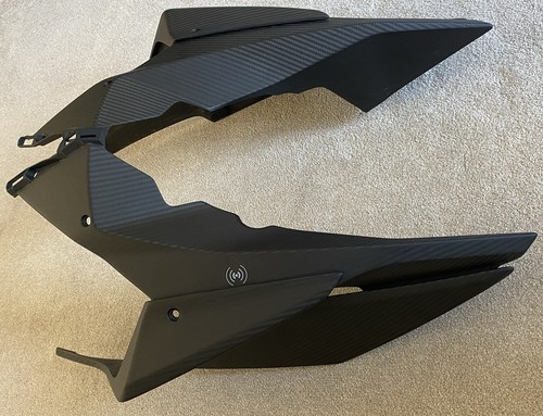 Genuine KTM Superduke 1290R Carbon fairings - Picture 5 of 10