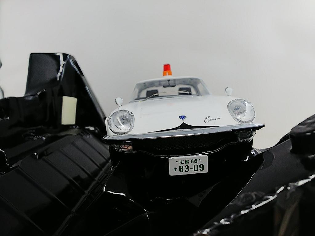 ファースト18モデル 1/18 マツダコスモスポーツ パトカー 広島県警察モデル ファースト18 1/18 マツダ コスモスポーツ 広島県警察 警察車両