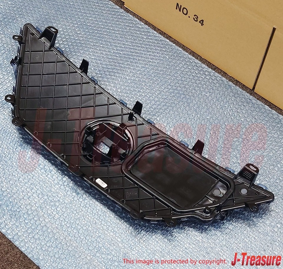 NISSAN LEAF ZE1'18-22 Genuine Front Bumper Center Grille 62072-5SK0D ...