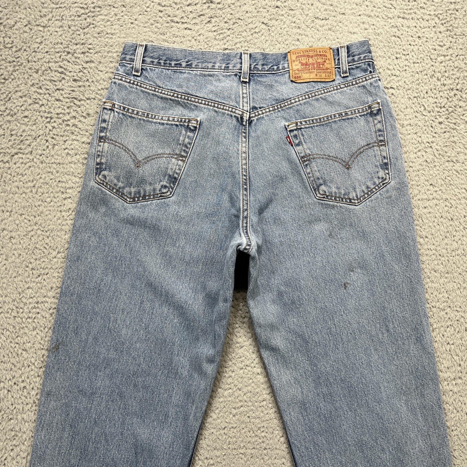 VTG Levi's 550 Jeans Mens 36x32 Blue Grunge Faded Relaxed Fit Tapered Leg Denim